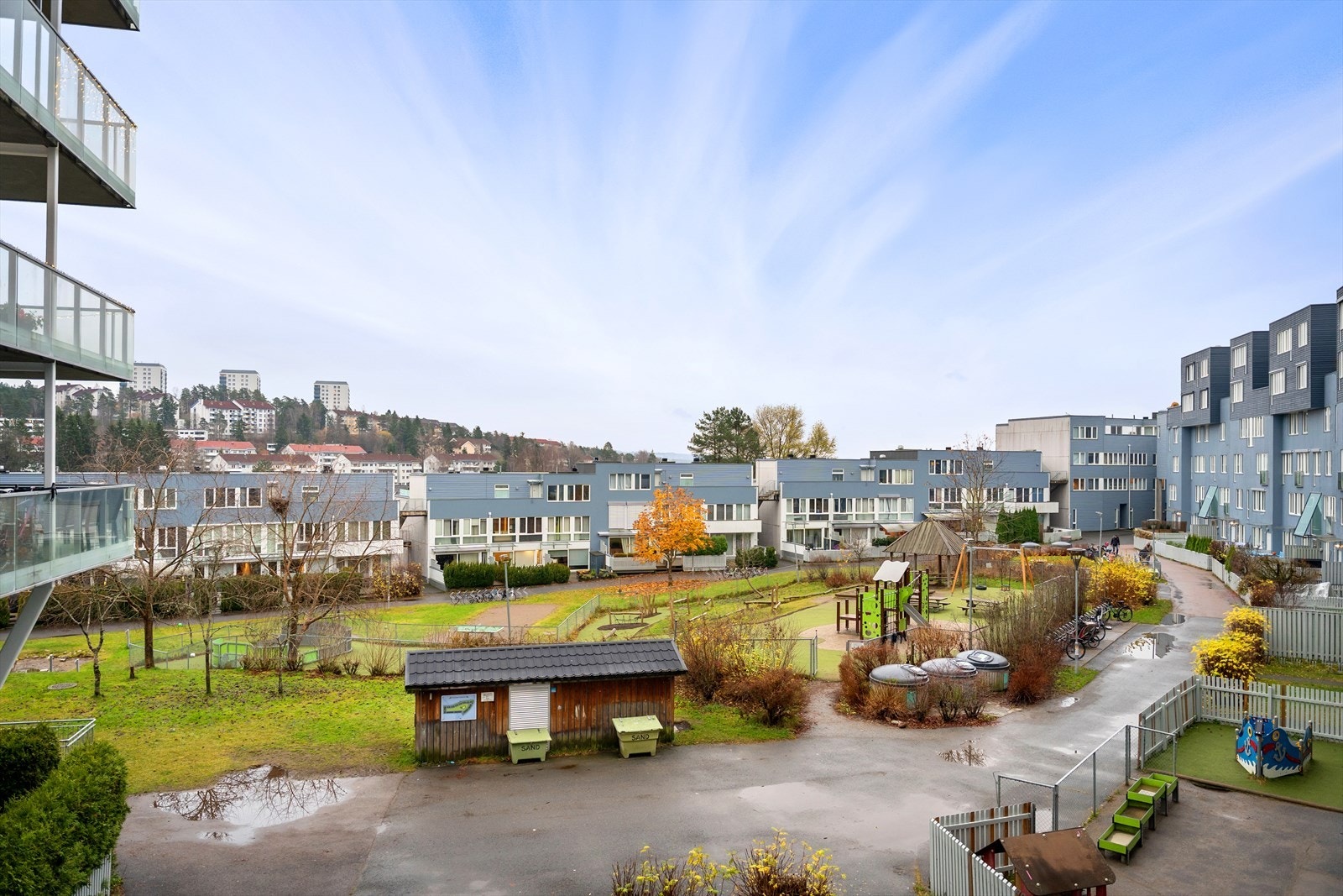3 samarbeidende sameier med felles gårdsrom "Parken" Galleribilde