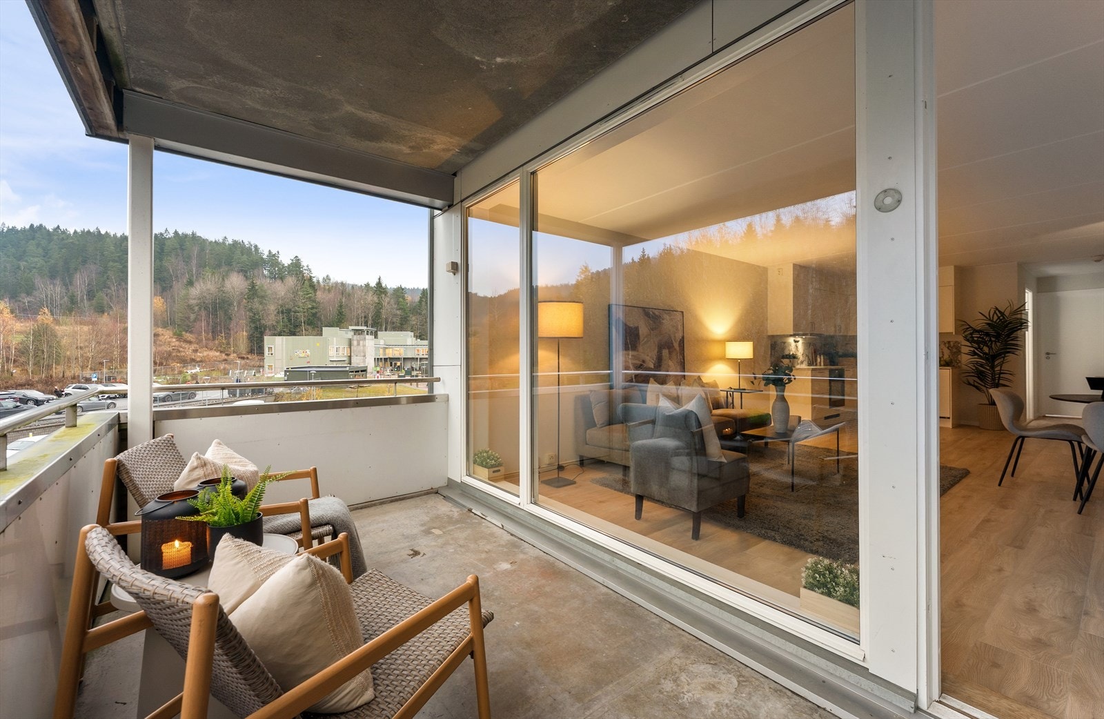 Vest-/nordvestvendt overbygget balkong. Galleribilde