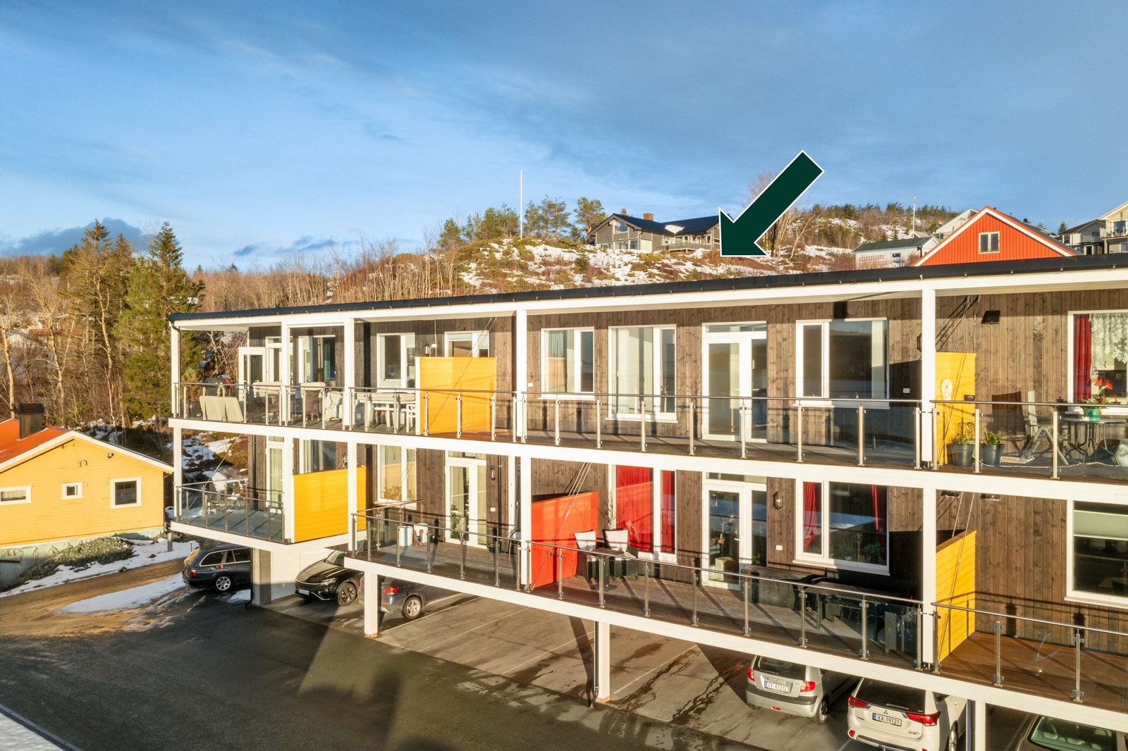 Velkommen til Pevikveien 13 - en moderne 3-romsleilighet ombygget i 2024/2025.
Foto: Harald Wanvik v/ Interiørfoto Galleribilde