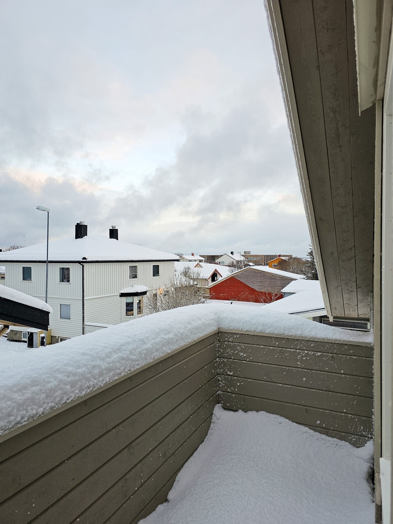 Balkong vendt mot nord. Galleribilde