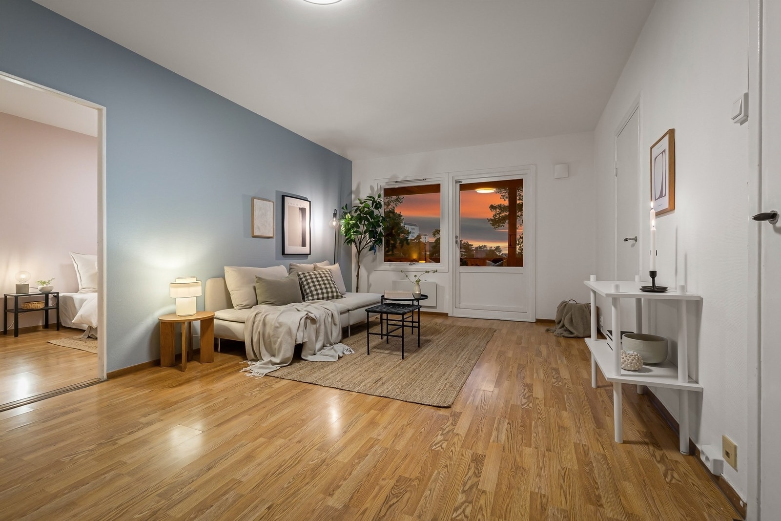 En lys og hyggelig 2-roms beliggende i naturskjønne omgivelser på "toppen av Tonsenhagen" Galleribilde