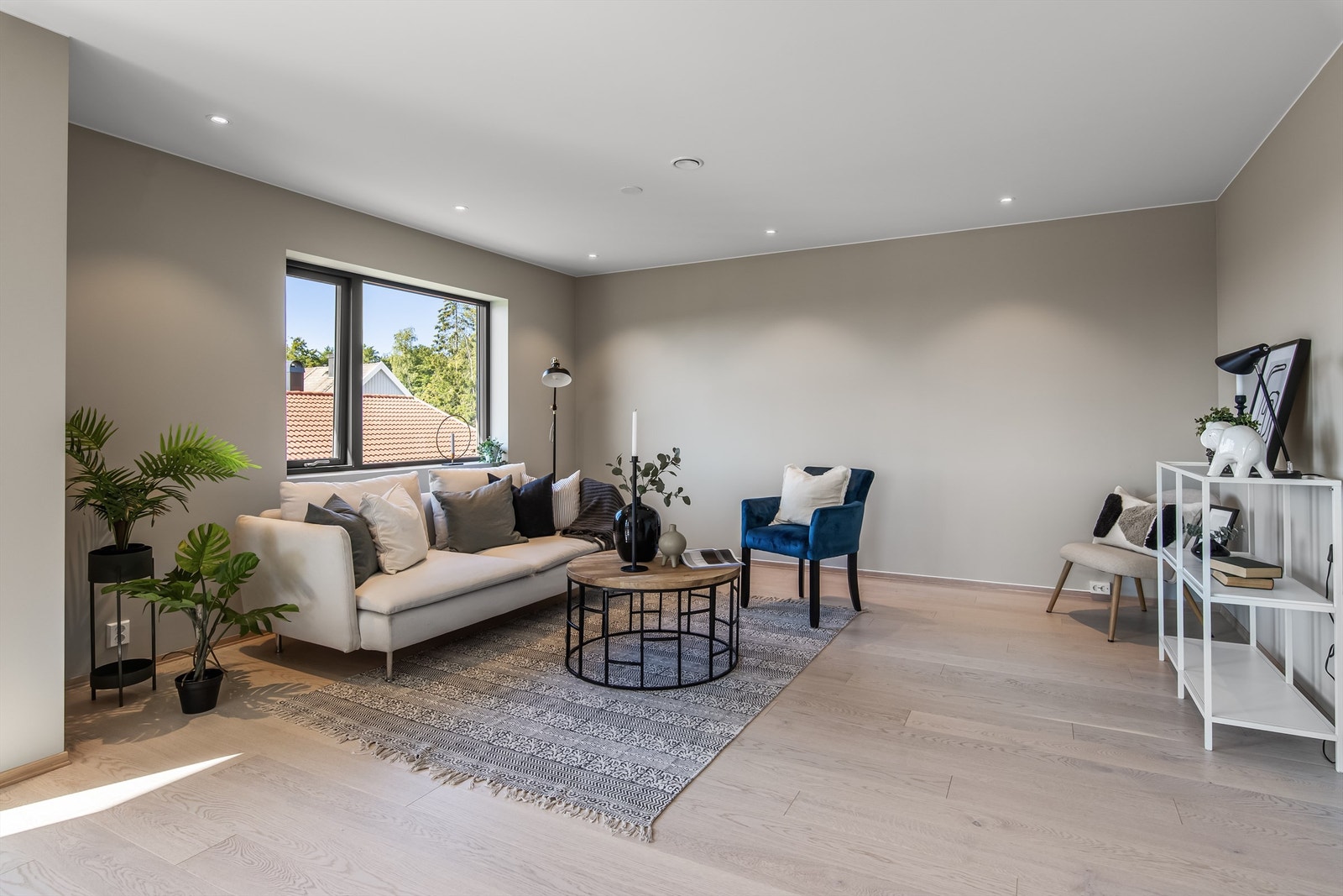 God plass til salongen i stuen Galleribilde