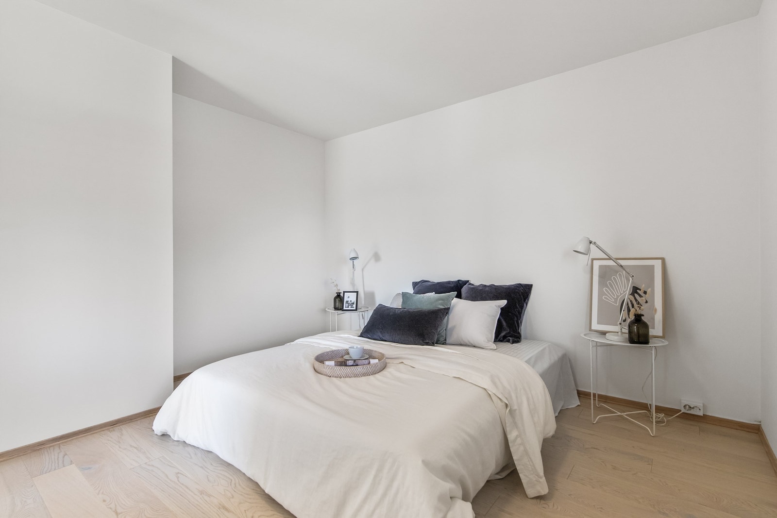 Soverommet har god plass til garderobeløsning Galleribilde