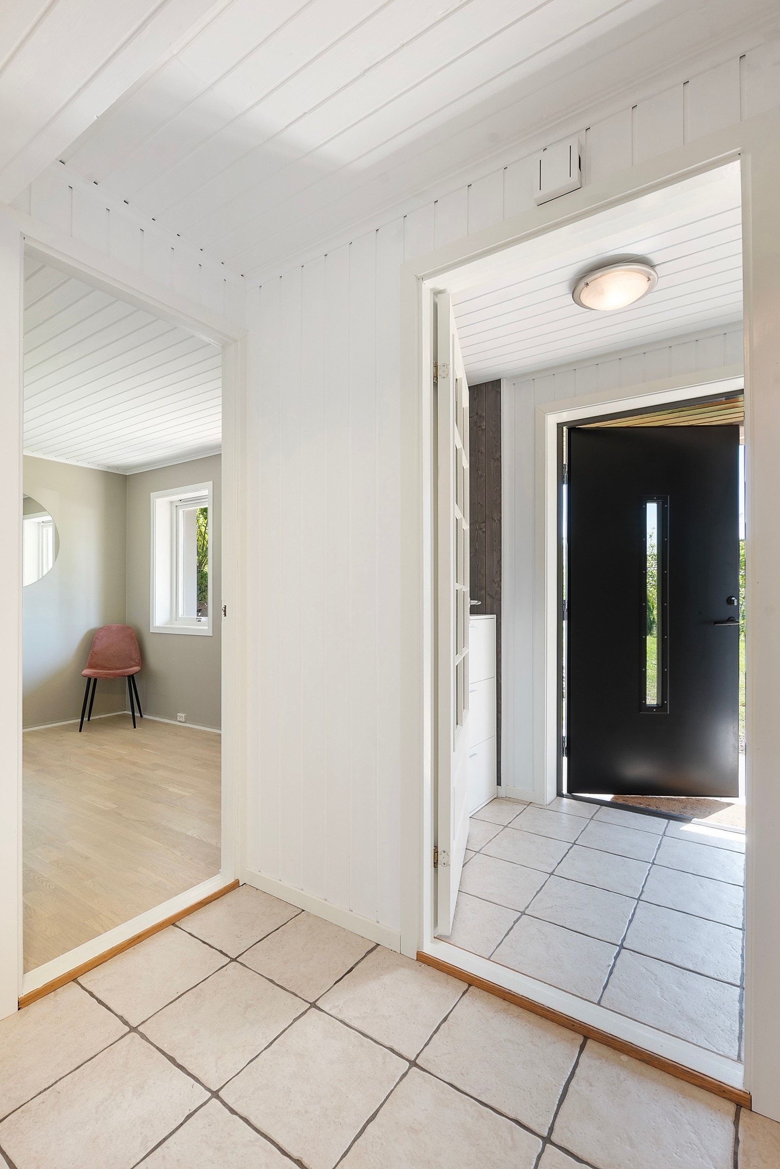 Fra hall til soverom/kontor Galleribilde