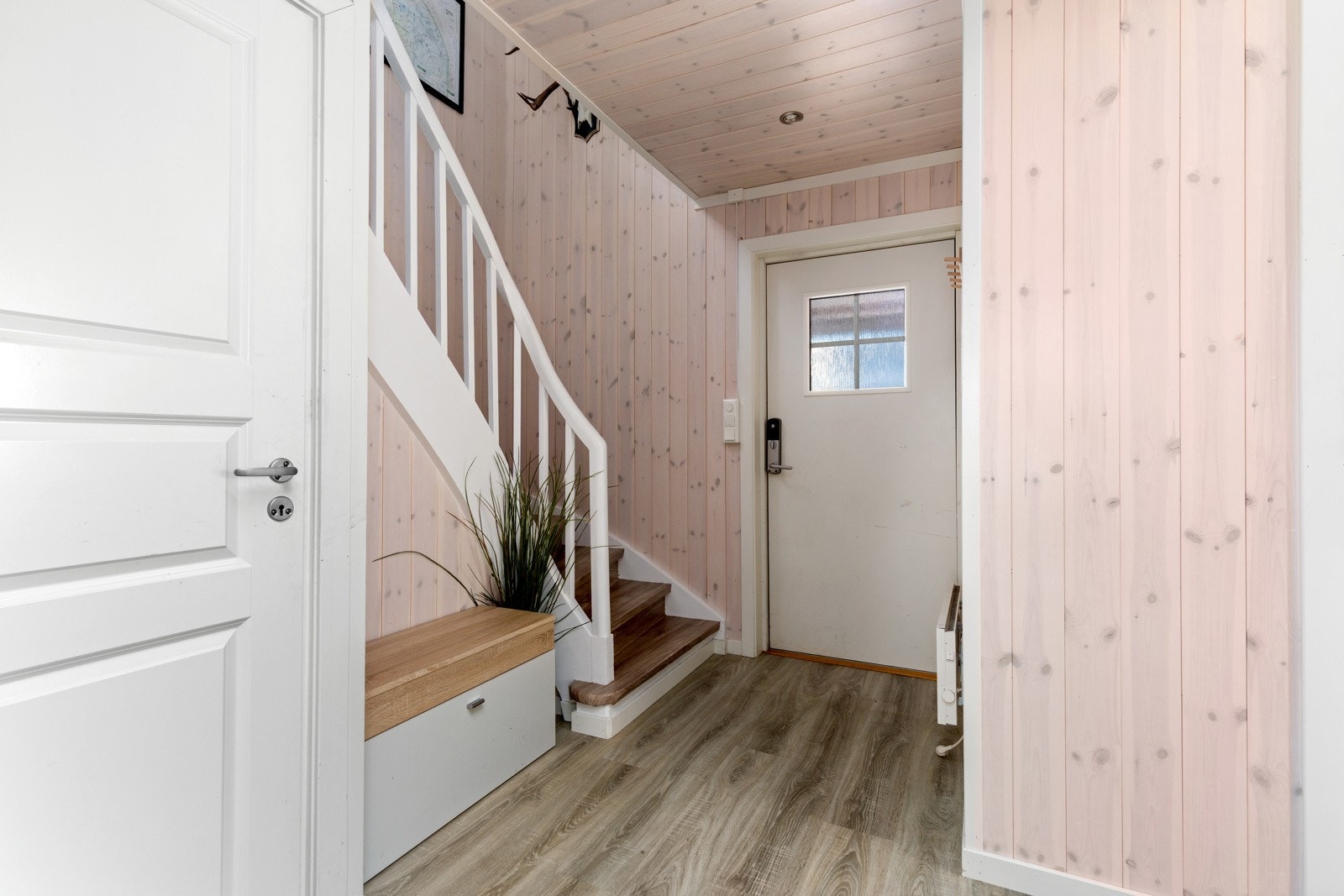 Entré med trapp Galleribilde