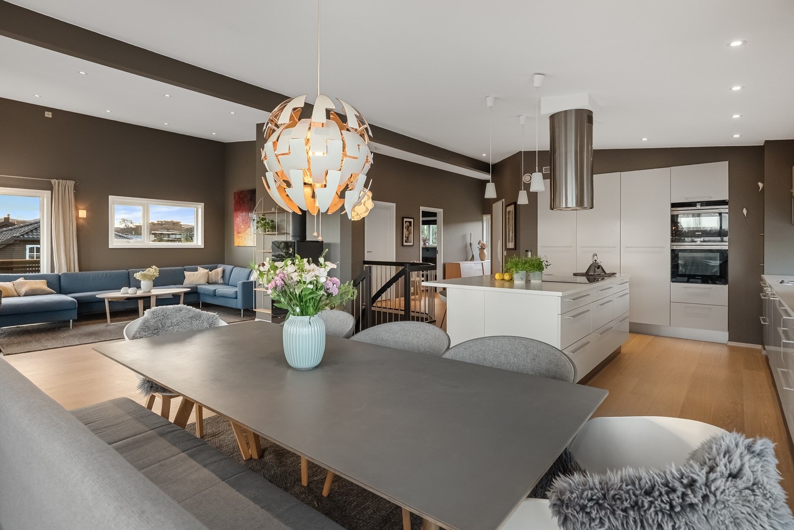 Meget god plass til spisebord Galleribilde