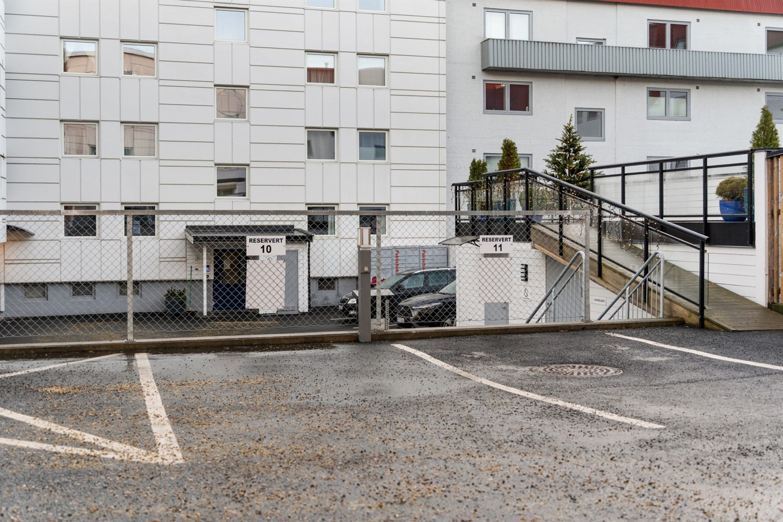 Borettslaget tildeler parkeringsplasser etter søknad og ansiennitet. Galleribilde