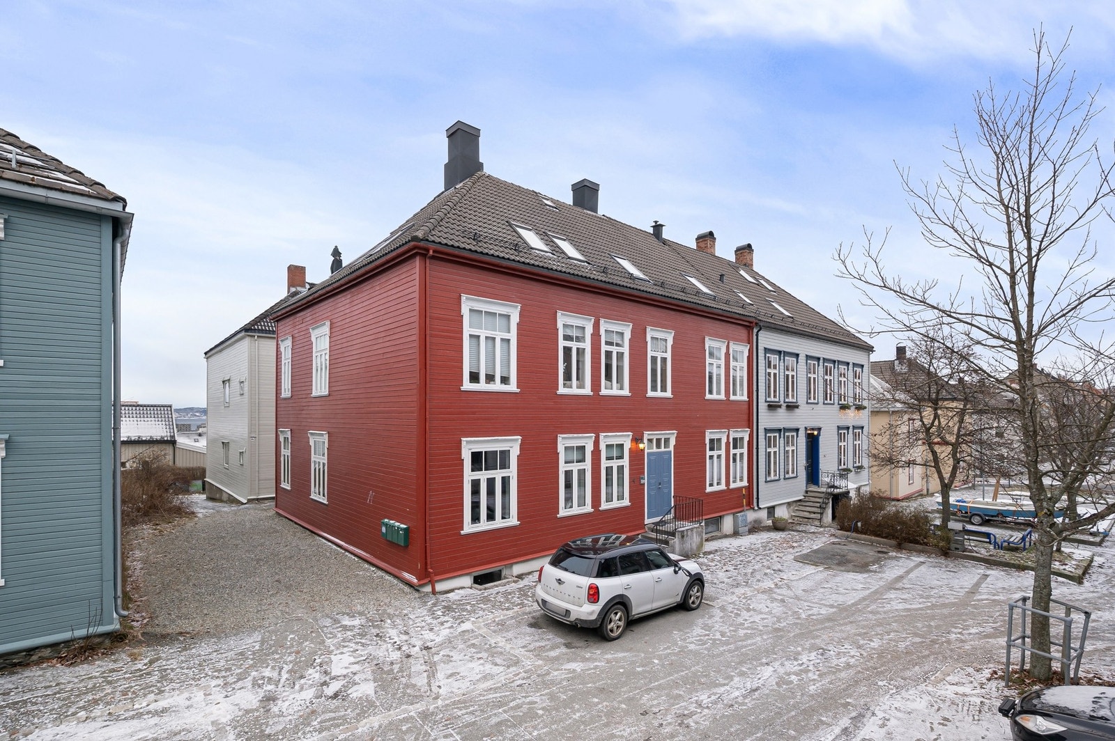Båhus gate har en ypperlig beliggenhet ved Rosenborg med kort avstand til Solsiden og NTNU. Galleribilde