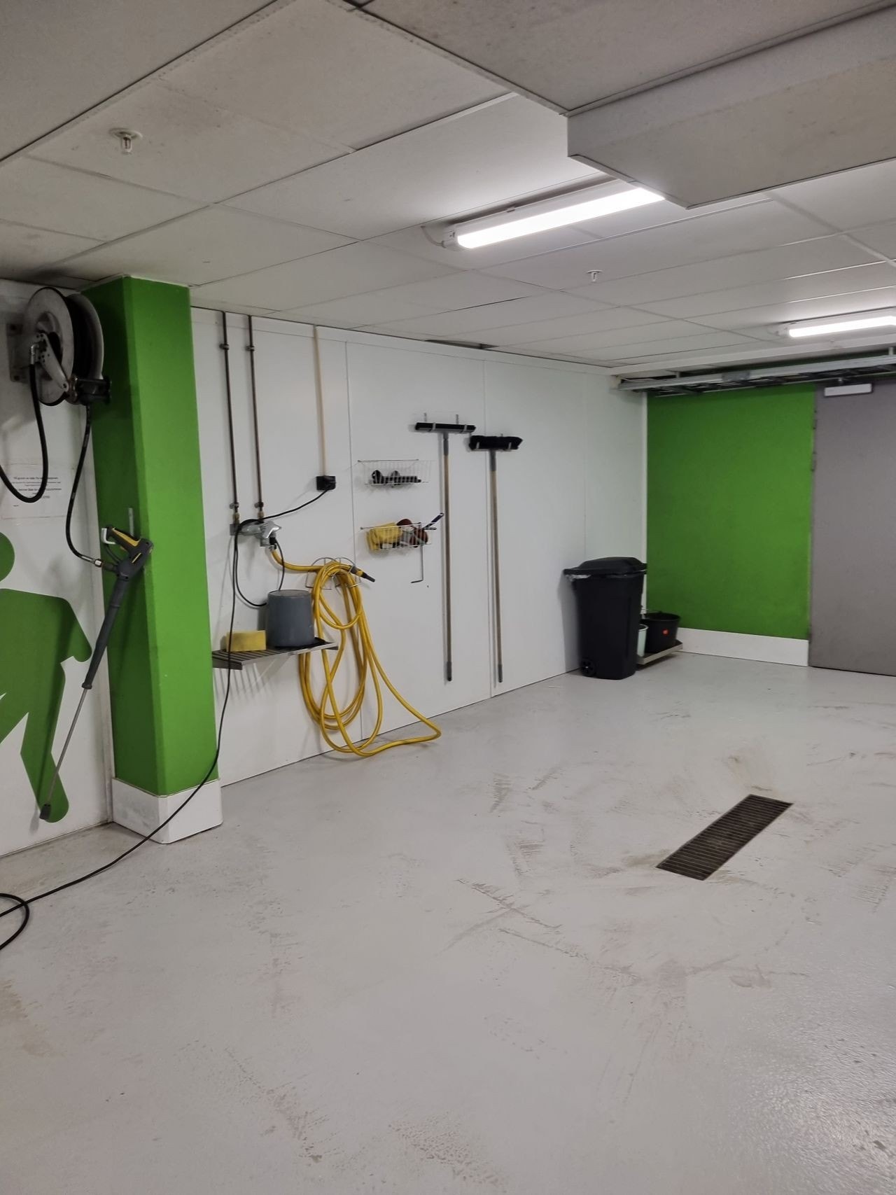 Vaskehall til bil. Galleribilde