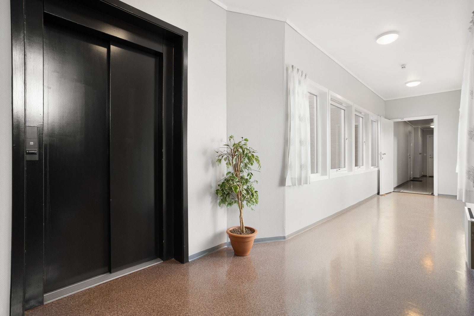 Heis opp til leiligheten Galleribilde