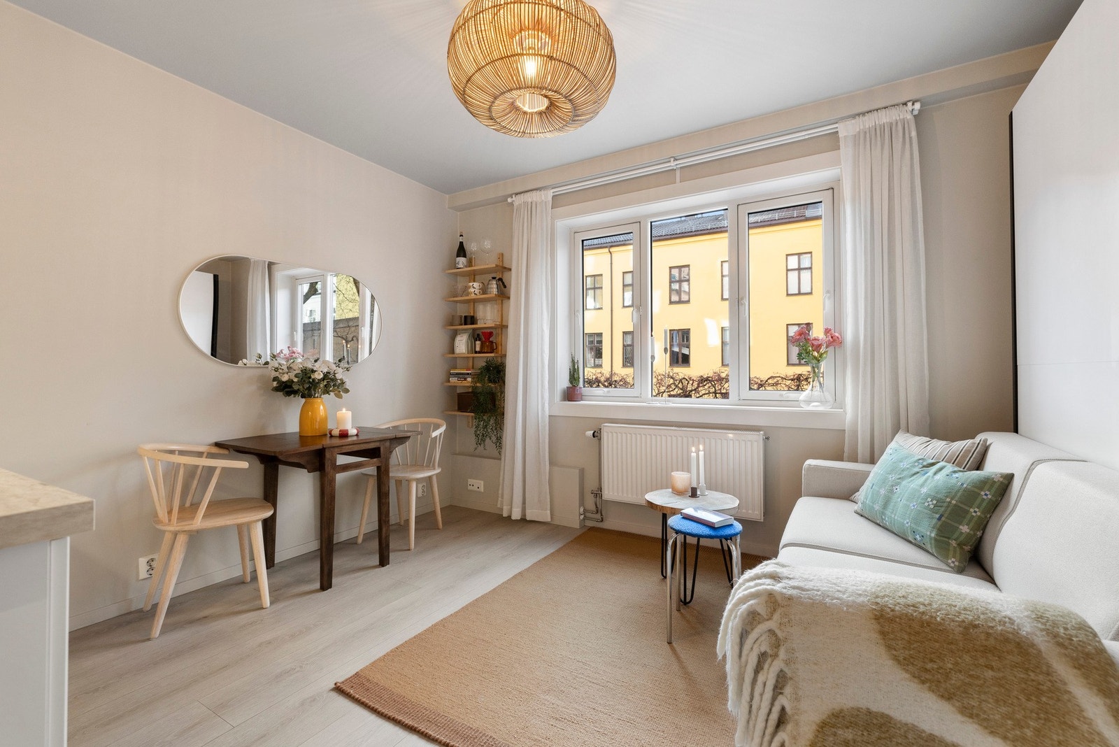 Privatmegleren Aleksander Setsaas presenterer Marcus Thranes gate 13 Galleribilde