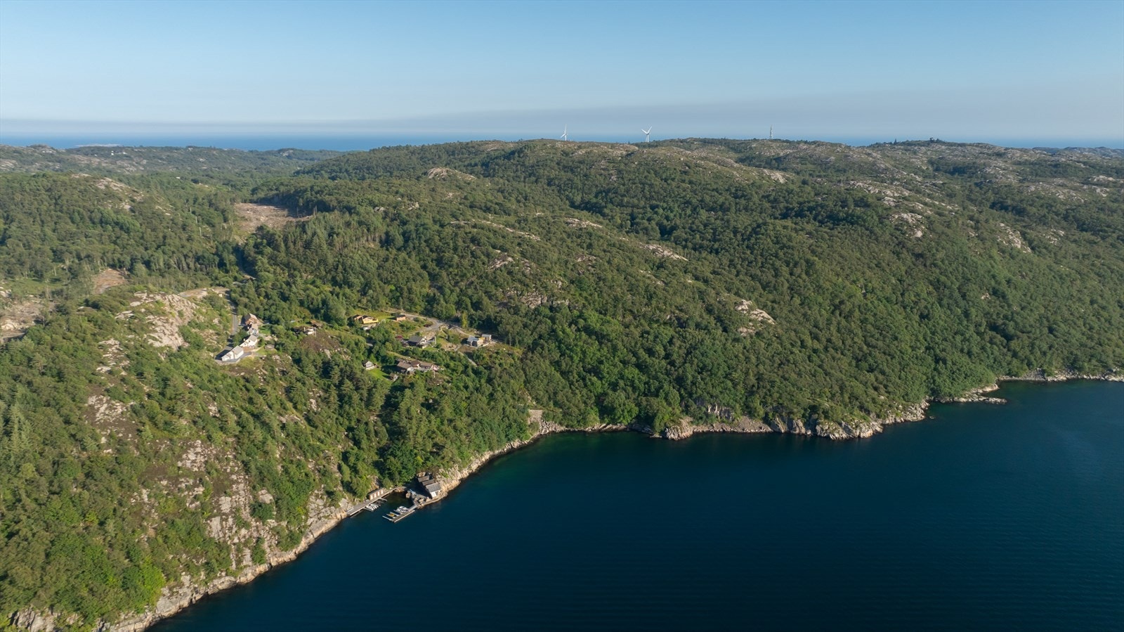 Haraldstad 29, lang strandlinje Galleribilde