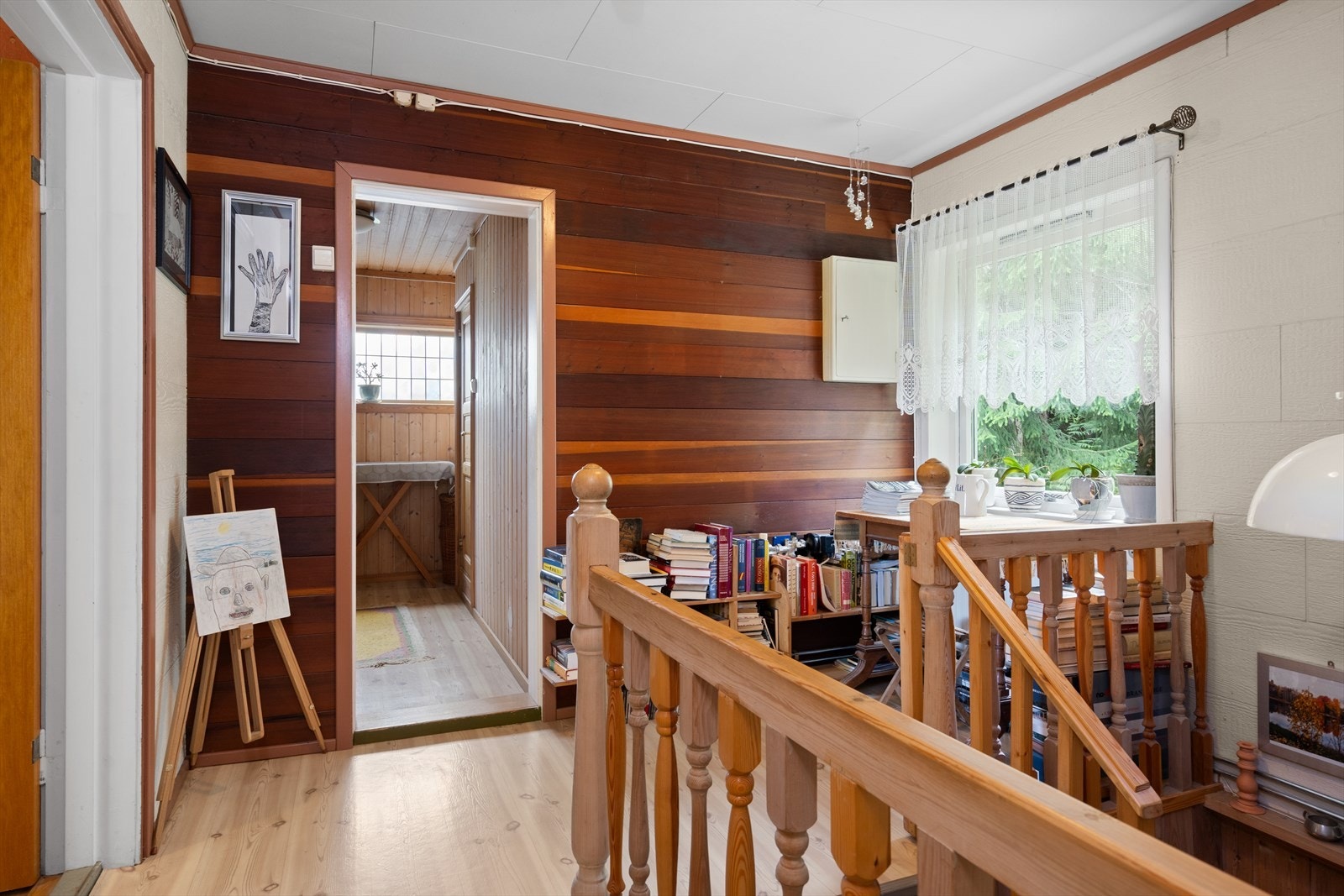 Trappegangen i 2. etasje. Galleribilde