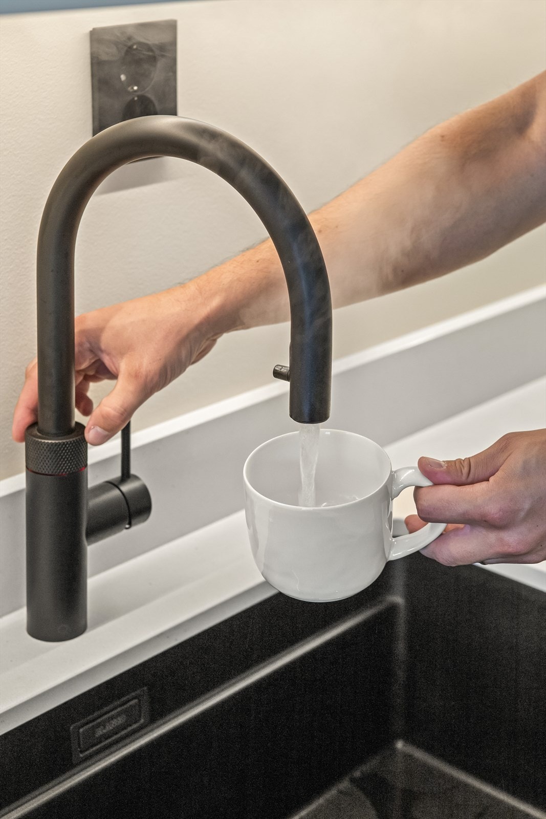 Quooker kran med varmt vann er noe man fort blir vant til Galleribilde