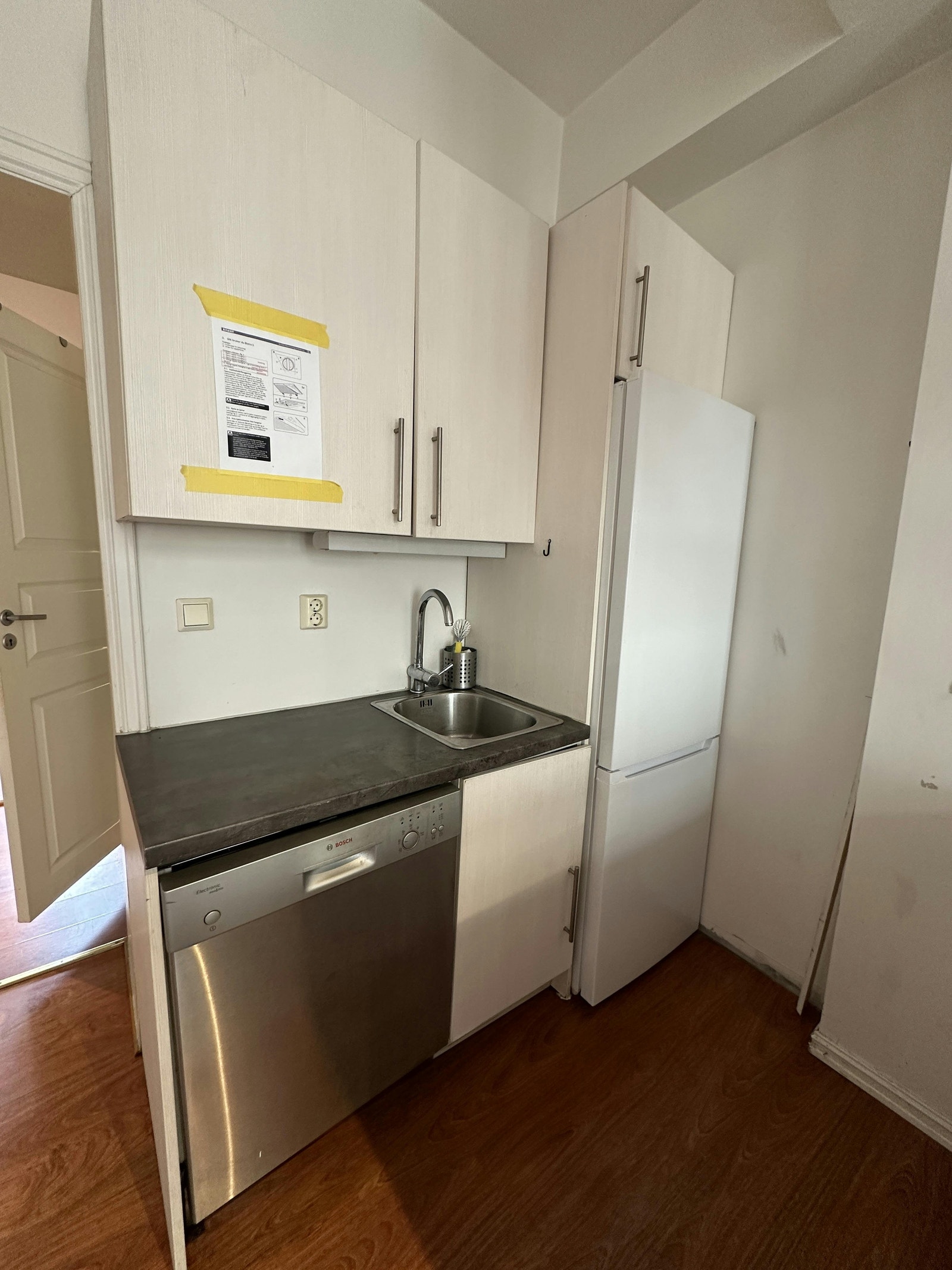 Stue med åpent kjøkken Galleribilde