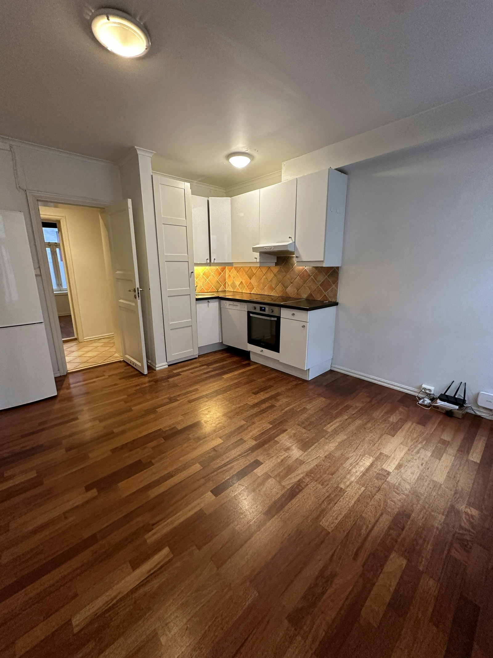 Stue med åpen kjøkken Galleribilde