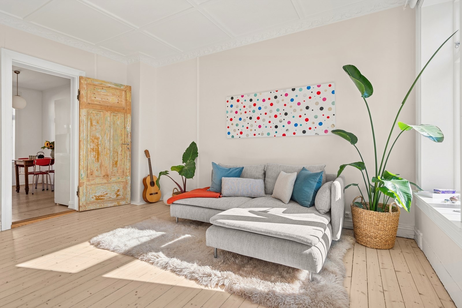 Dette er en lys og klassisk 2-roms andelsleilighet med fin beliggenhet på nedre Løkka. Galleribilde