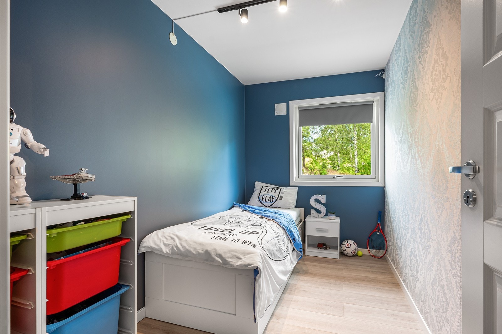 Soverom 3 er noe mindre og passer godt som et barnerom eller kontor. Alle rommene har stort og godkjent vindu. Galleribilde