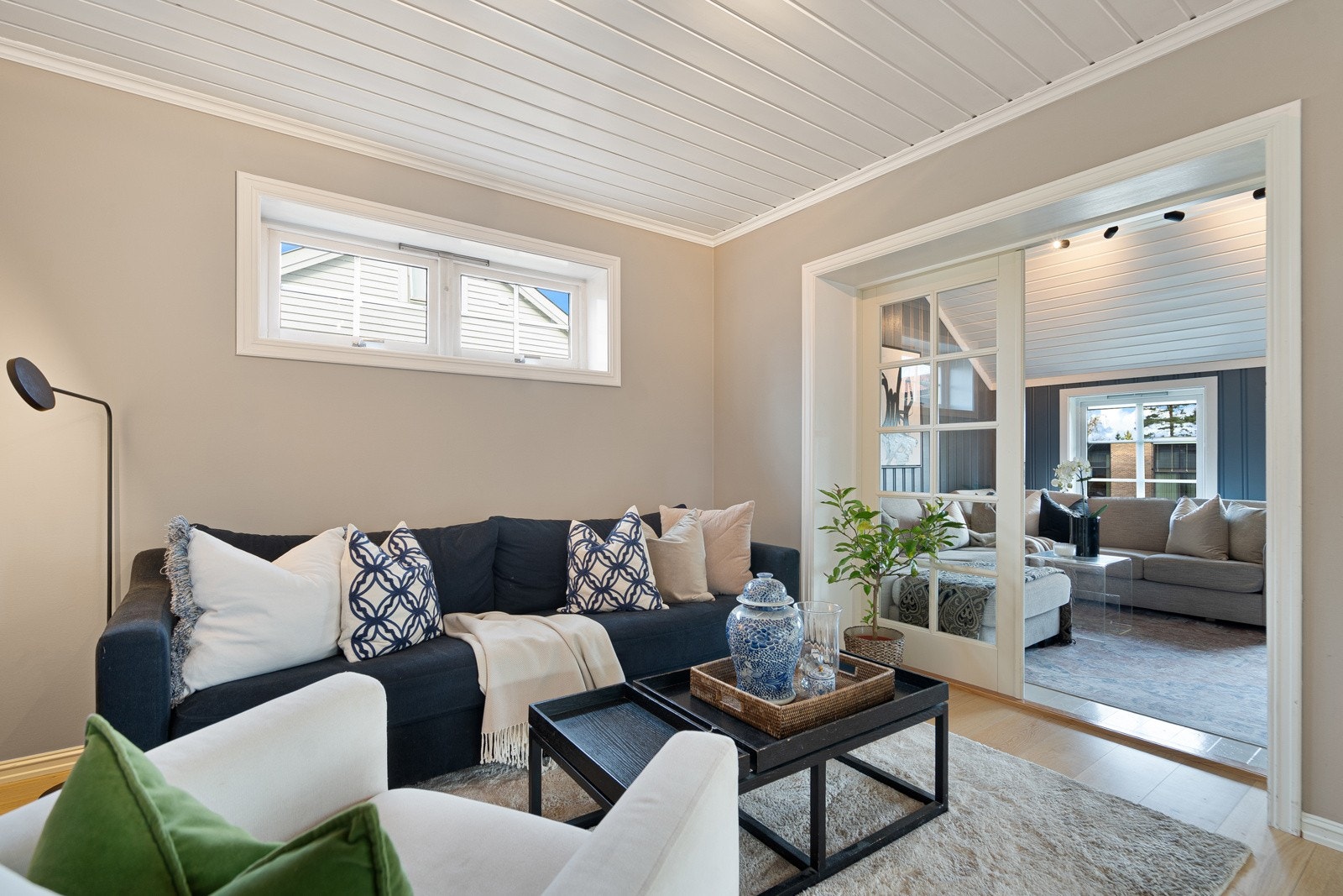 Bolig som egner seg perfekt til familie med flere oppholdsrom - for både store og små Galleribilde