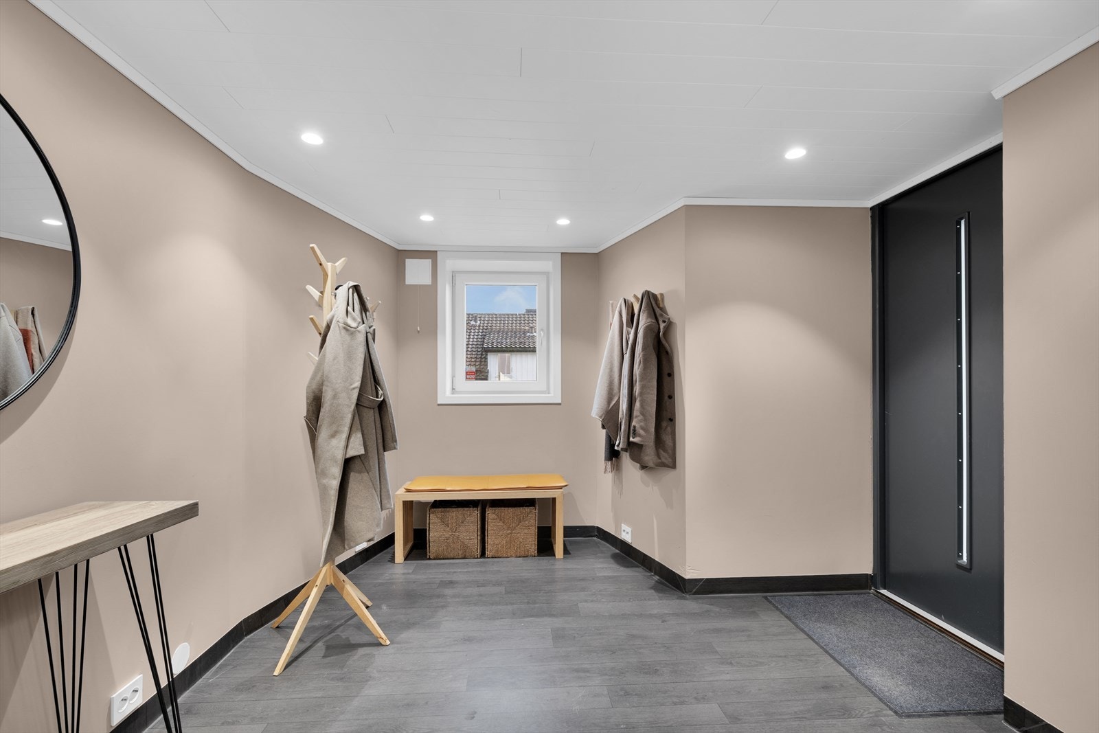 Kjellerinngang/kjøkken Galleribilde