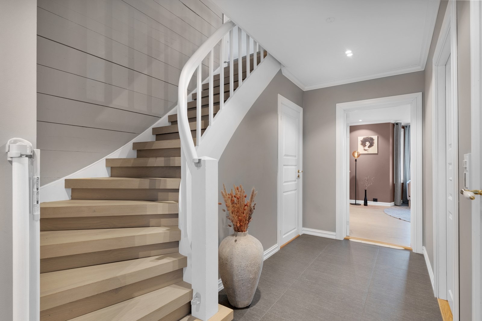 Trappen er bevart, men modernisert Galleribilde