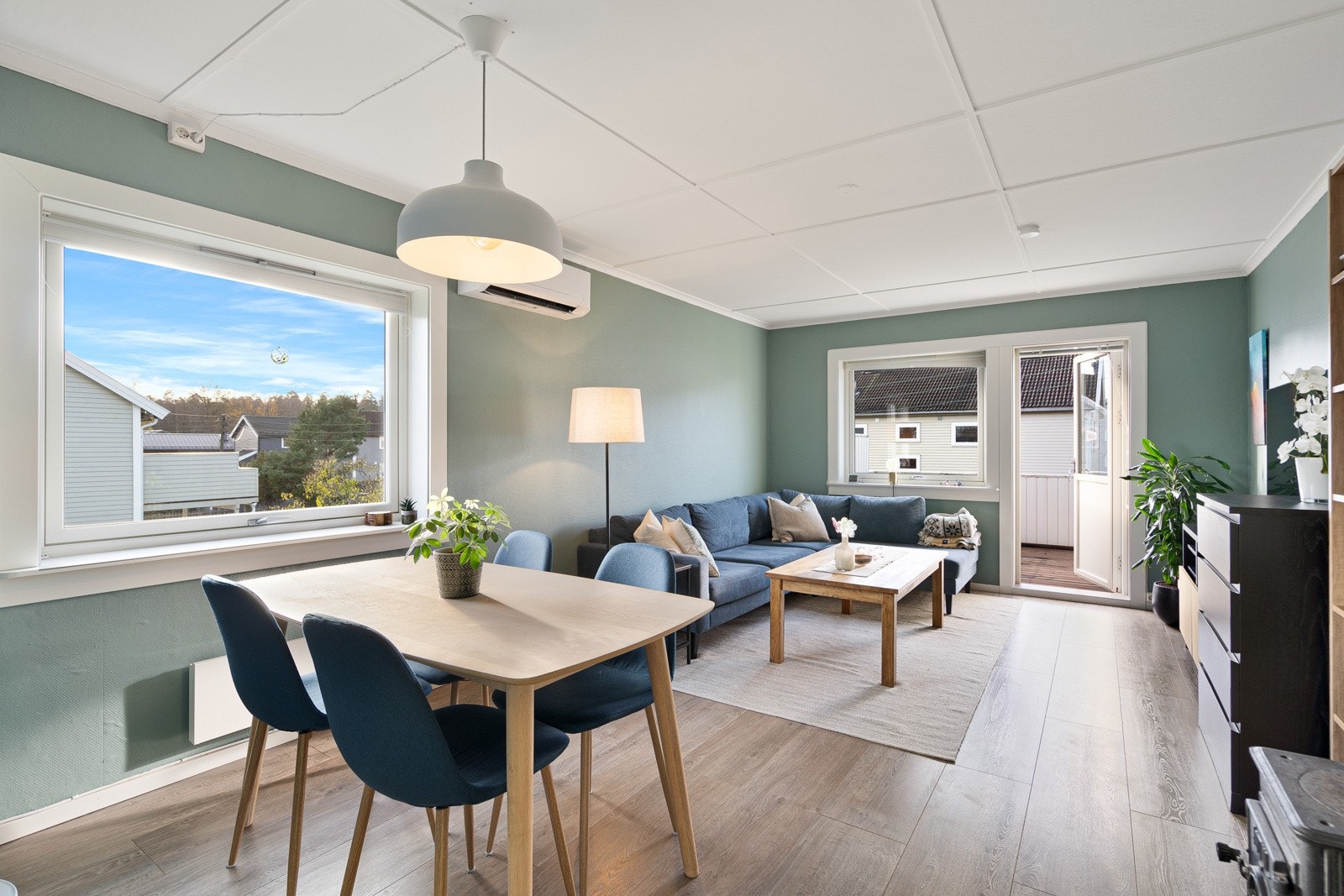 Velkommen til Asbjørnsens vei 9 og denne fine leiligheten i 2.etasje! Galleribilde