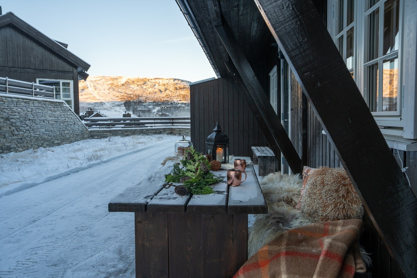 Koselig uteplass med utsikt mot Havsdalshovda Galleribilde