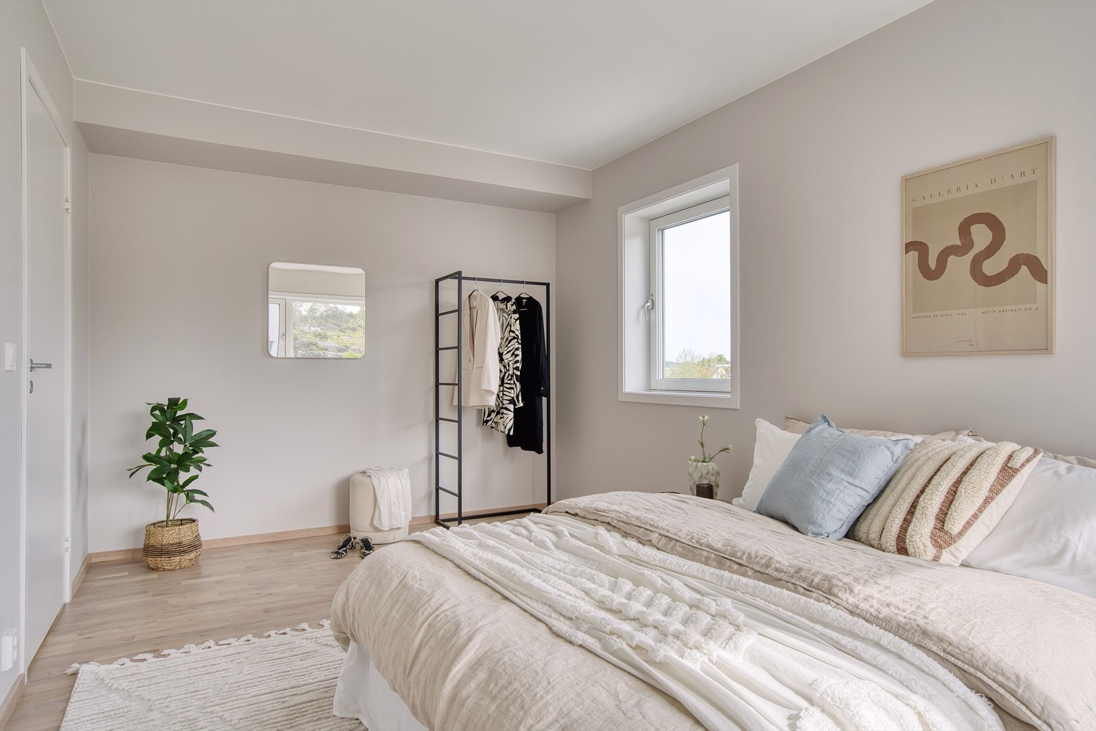 Begge soverom har plass til dobbeltseng og ønsket møblement. Galleribilde