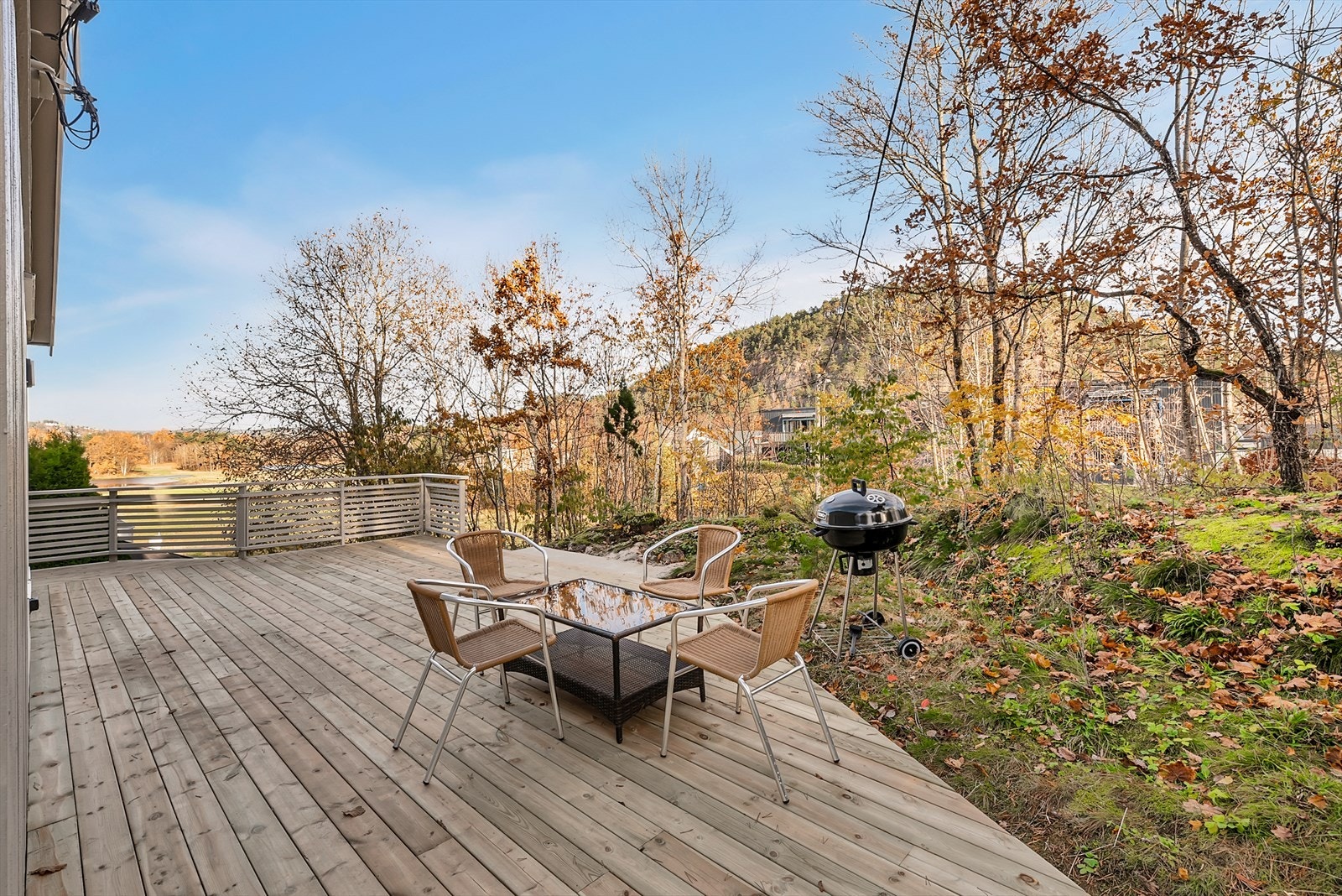 Her er det en herlig terrasse på hele 120m². Galleribilde