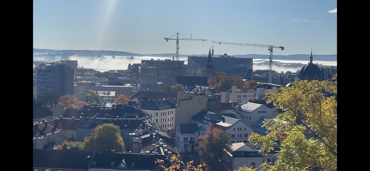 utsikt fra vinduet Galleribilde