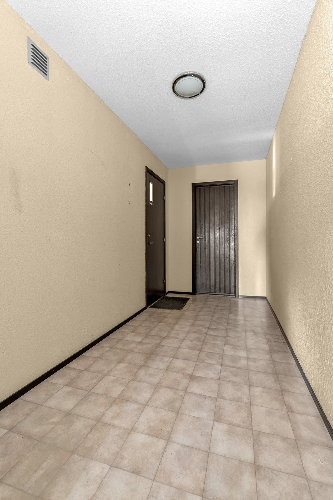 Felles gang, og felles bod i enden Galleribilde