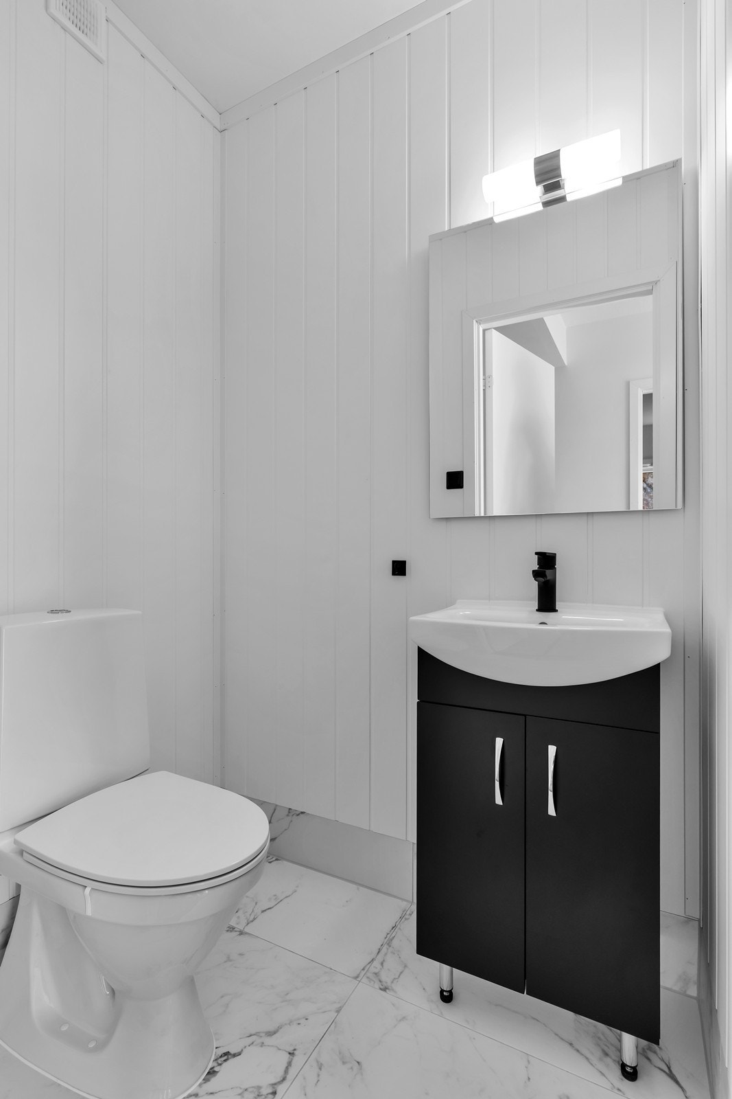 Toalettrom Galleribilde