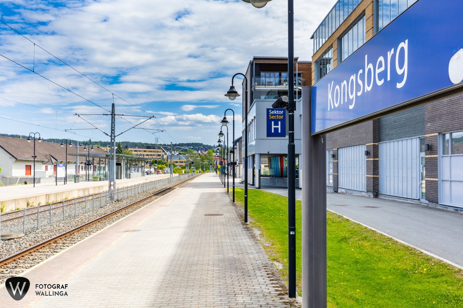 Kort kjøretur eller spasertur til jernbanestasjon Galleribilde