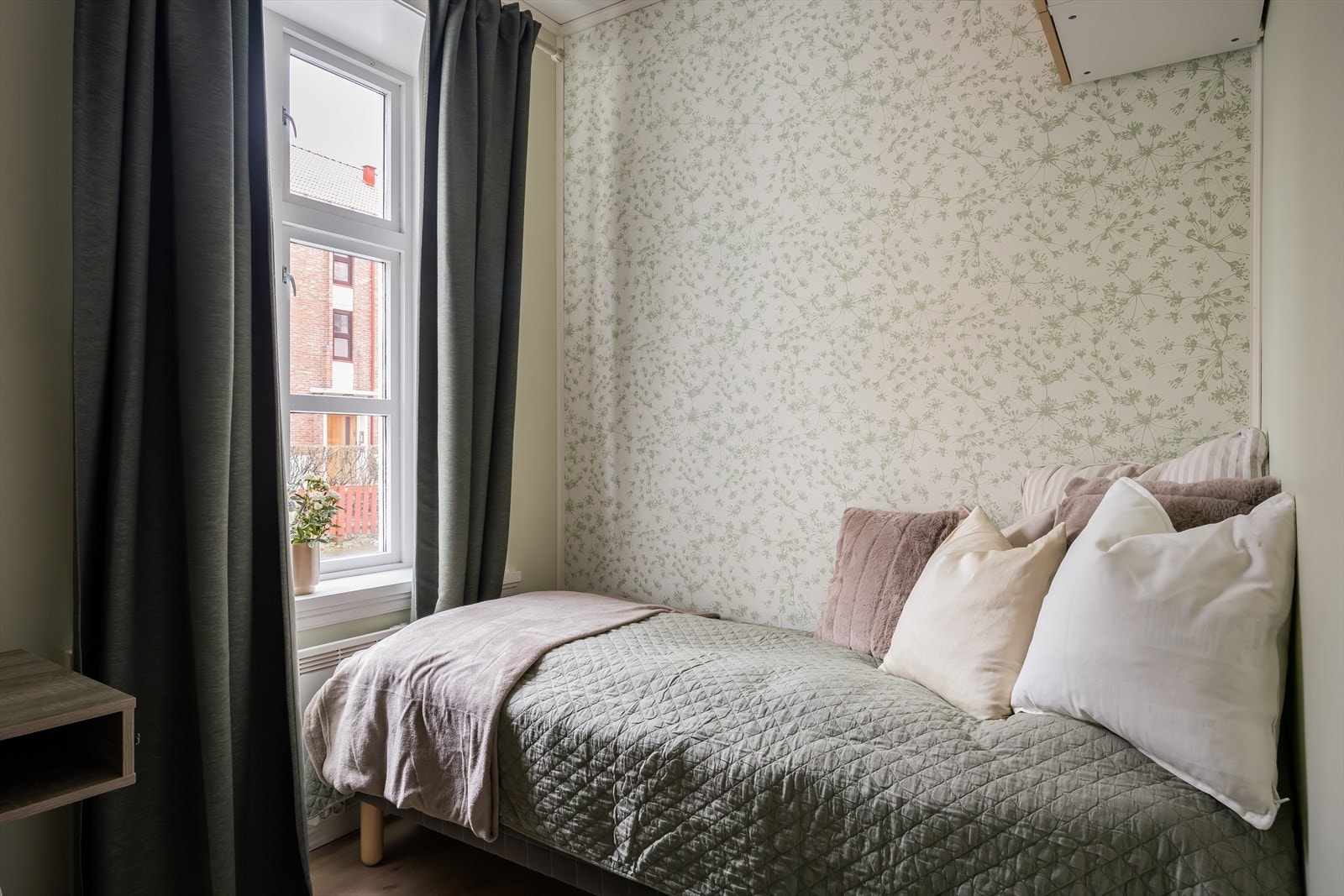 Rommet egner seg godt til både barnerom, gjesterom eller kontor. Galleribilde