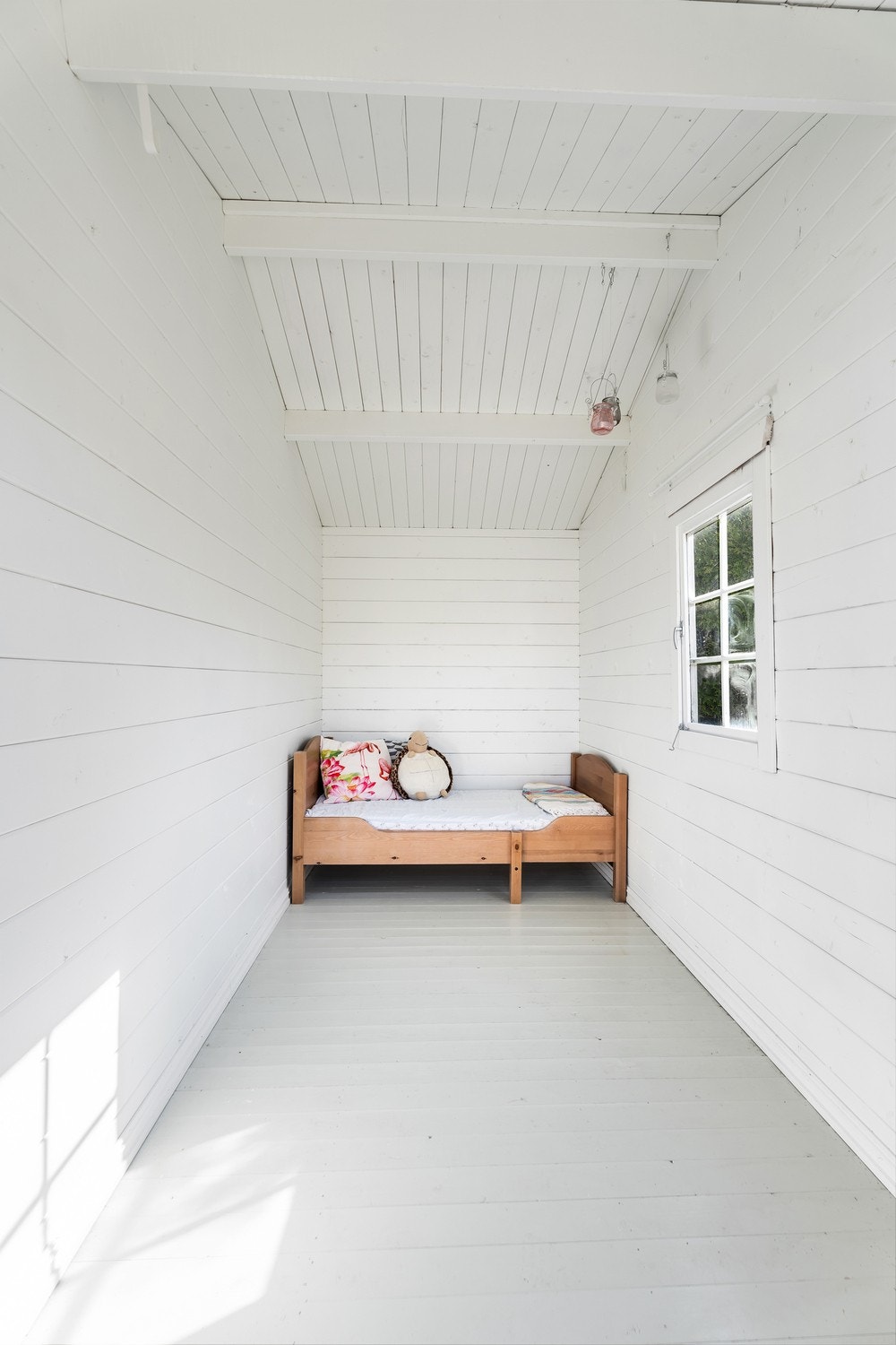 Frittstående uisolert bod på ca. 14 kvm. Galleribilde