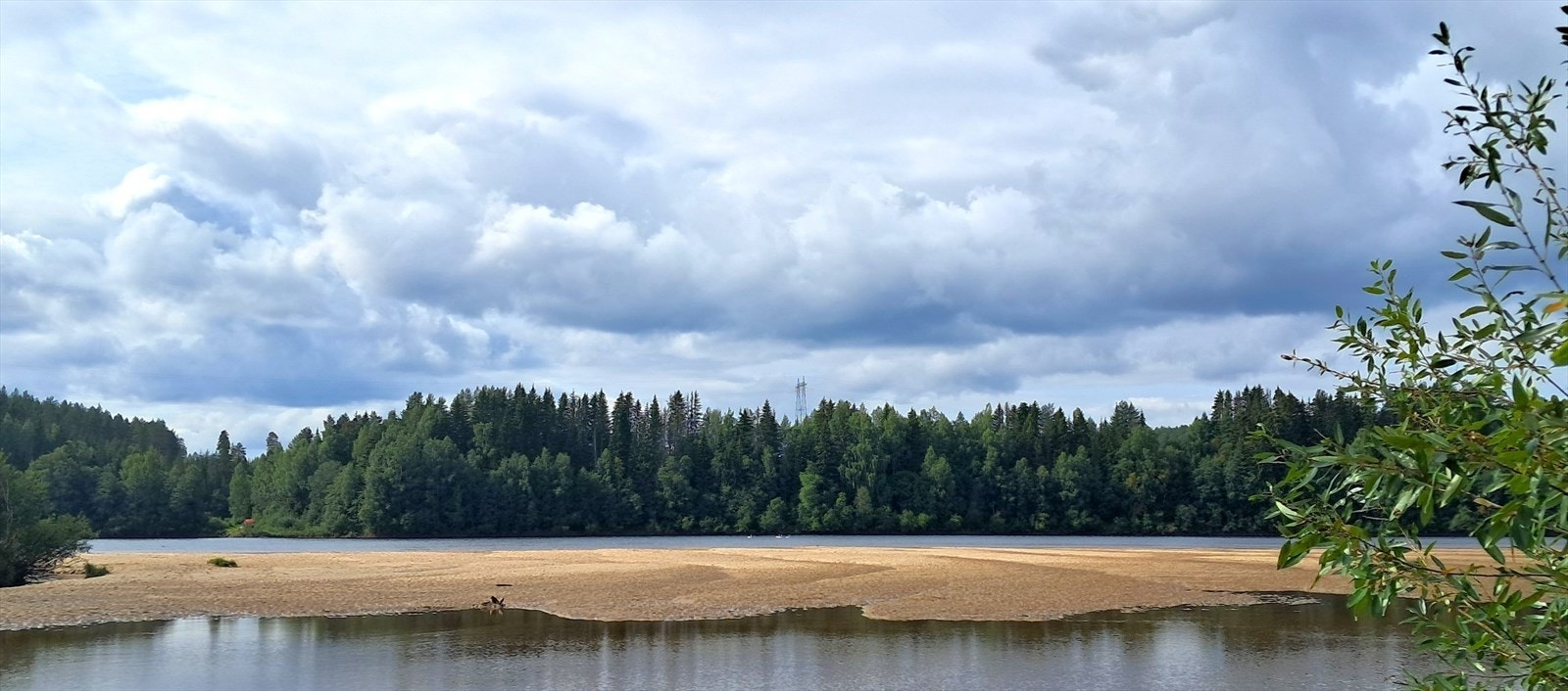 En perle! Løkenstranda med sine lange sandbanker/strender. Galleribilde