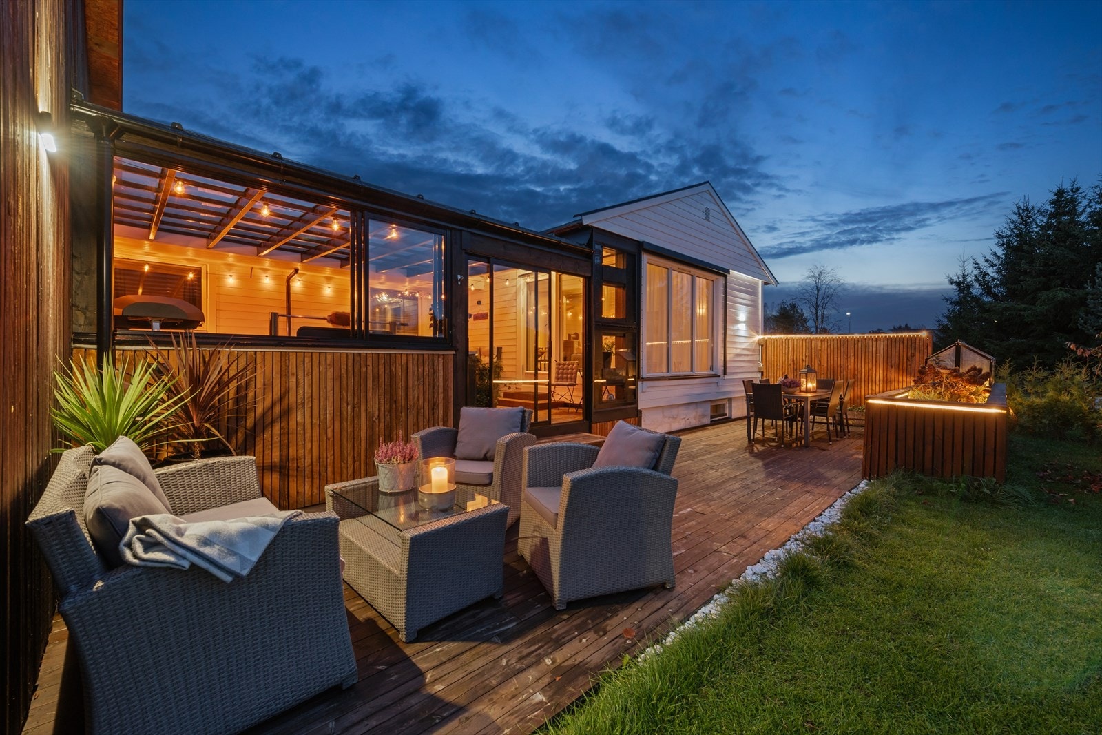 Dette gir ytterligere muligheter for å nyte utelivet på eiendommen. Galleribilde