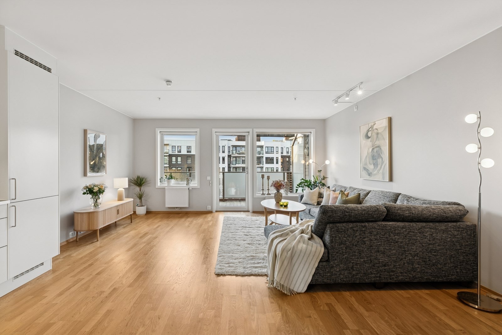 Varmtvann og fyring er innkludert i felleskostnadene. Galleribilde