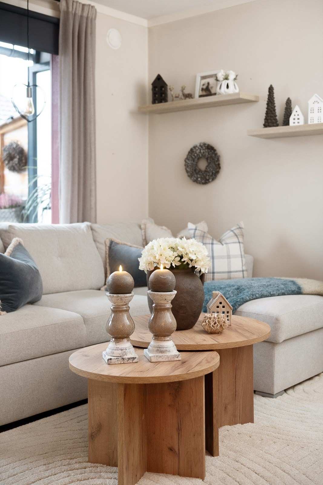 Gjennomgående lyse og nøytrale overflater gir et godt utgangspunkt for personlig stil. Galleribilde