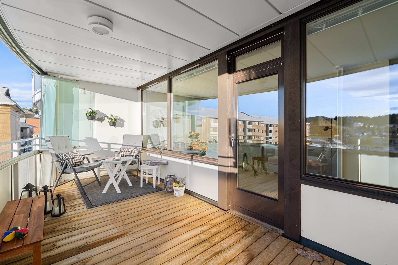 Balkongen er på 13 m². Galleribilde