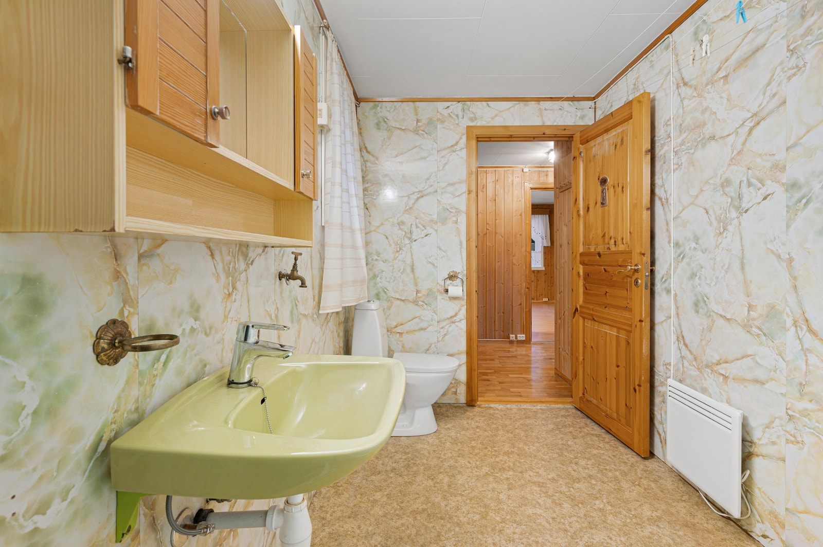 Her vil det være behov for renovasjon. Ypperlig mulighet for å sette sitt eget preg på boligen. Galleribilde