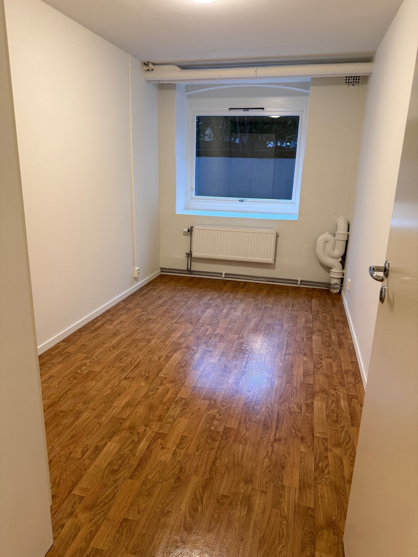 Soverom 2 med klesskap Galleribilde