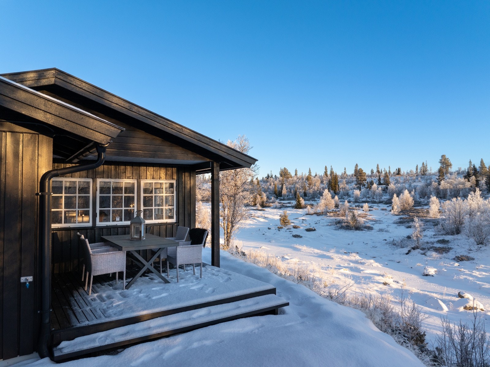 Nydelig veranda med flott utsikt og solforhold. Galleribilde