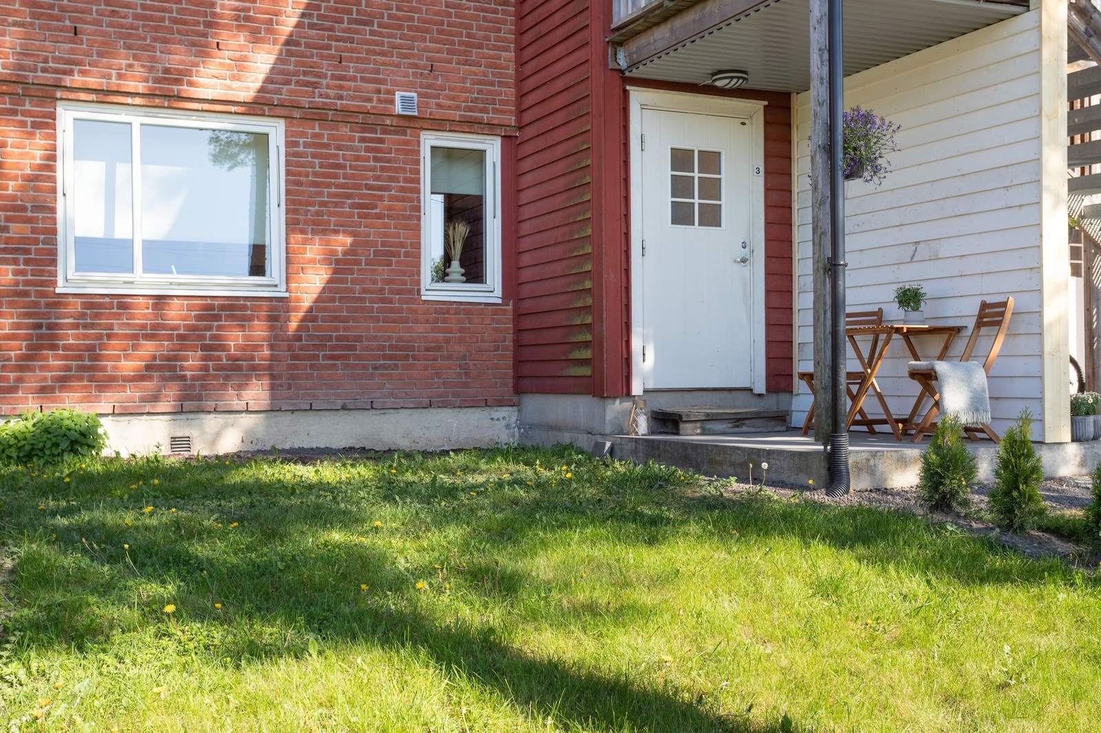 Privat inngangsparti Galleribilde