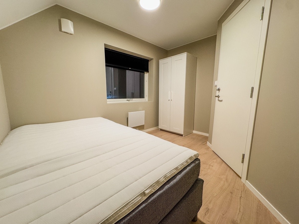 Soverom 1: 120 seng Galleribilde