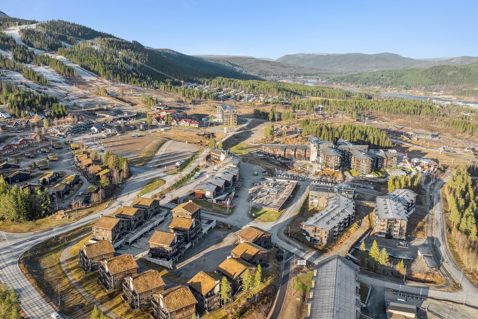 Når snøen smelter, byr området på stisykling i anlegg som Gullia og den populære Fjellrunden. Galleribilde