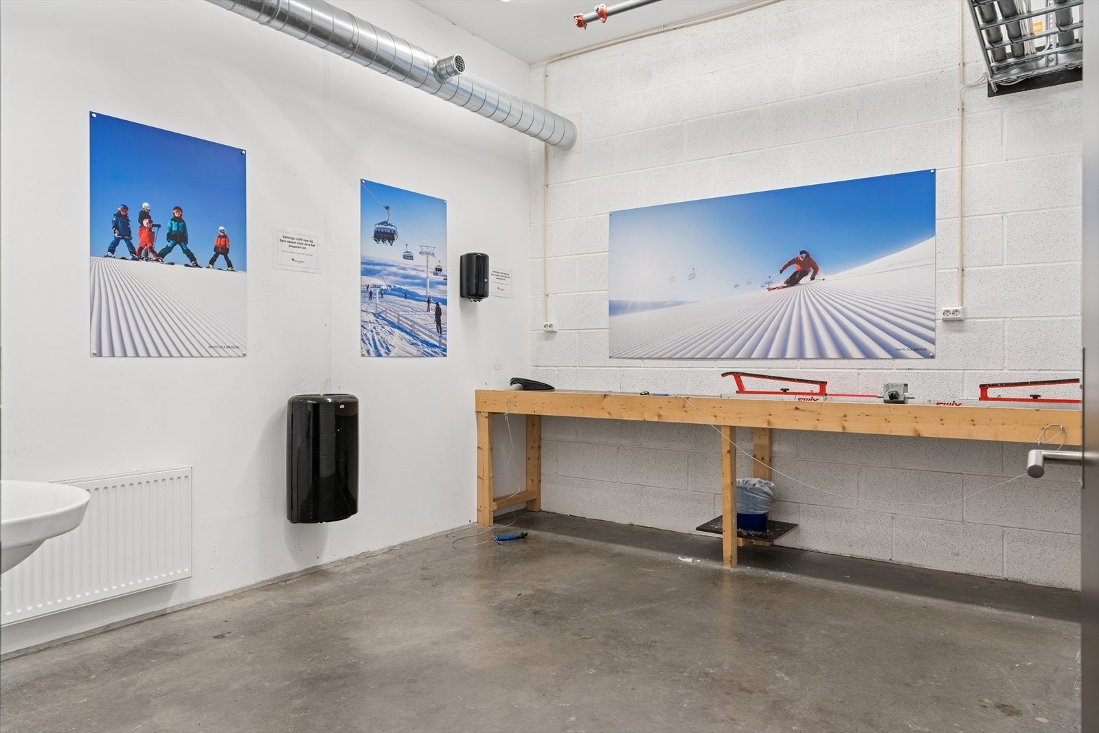 En praktisk smørebod gjør det enkelt å vedlikeholde utstyret gjennom skisesongen. Galleribilde