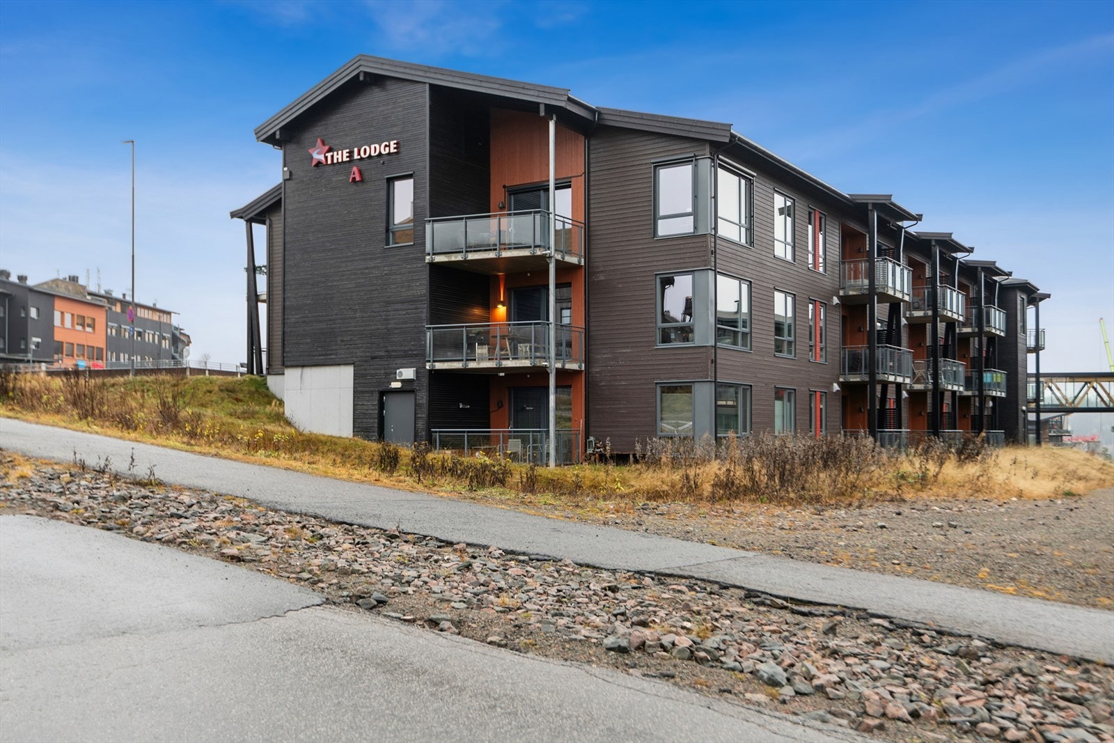 Bygget fra 2019 har en sentral beliggenhet med Nærbutikken og Trysil Turistsenter i gangavstand. Galleribilde