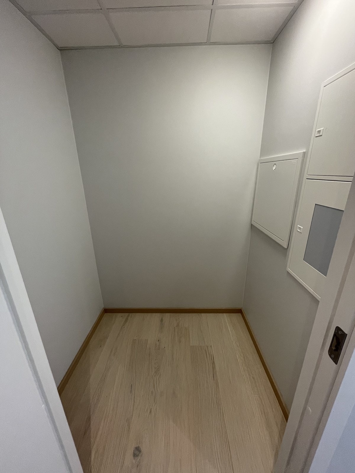 Praktisk bod med gode lagringsmuligheter. Galleribilde