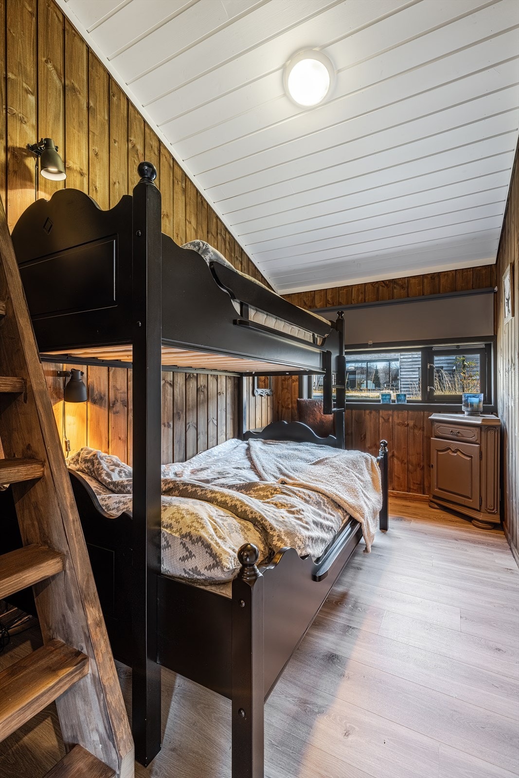 Soverom nr 3 med hems. Galleribilde